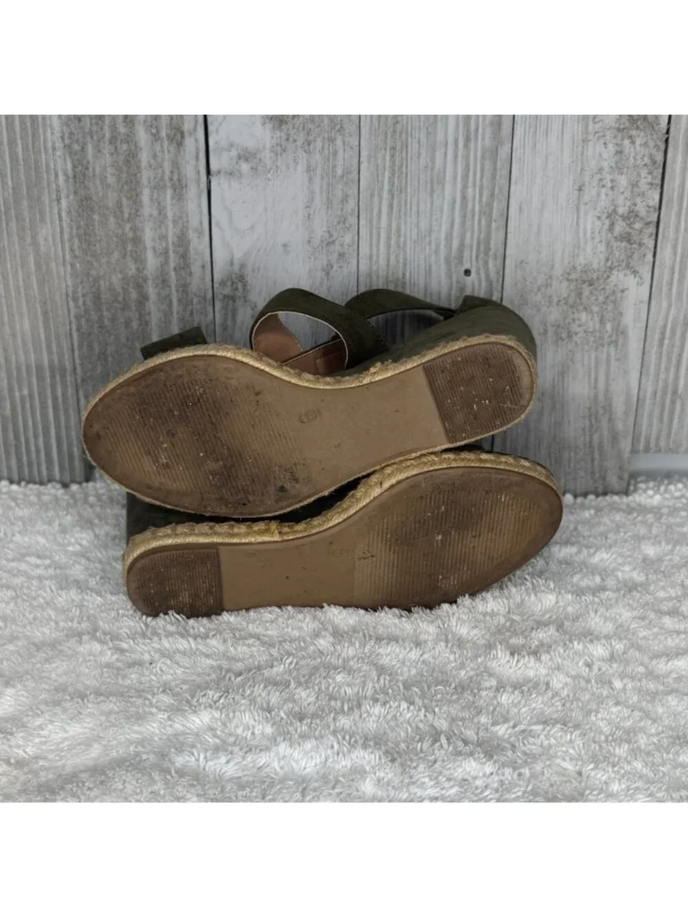 Merona Olive Green Wedge Sandals 6